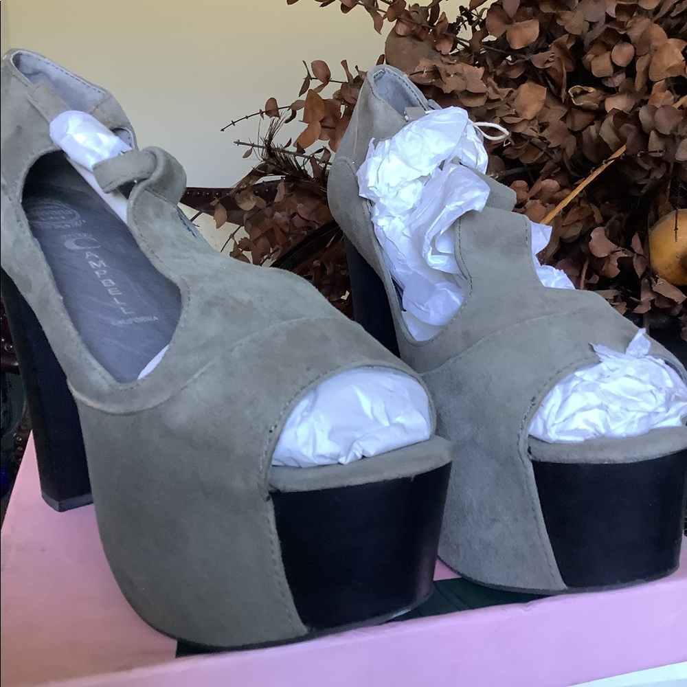 Nwob Jeffrey Campbell foxy platinum grey suede open toe heels size 9